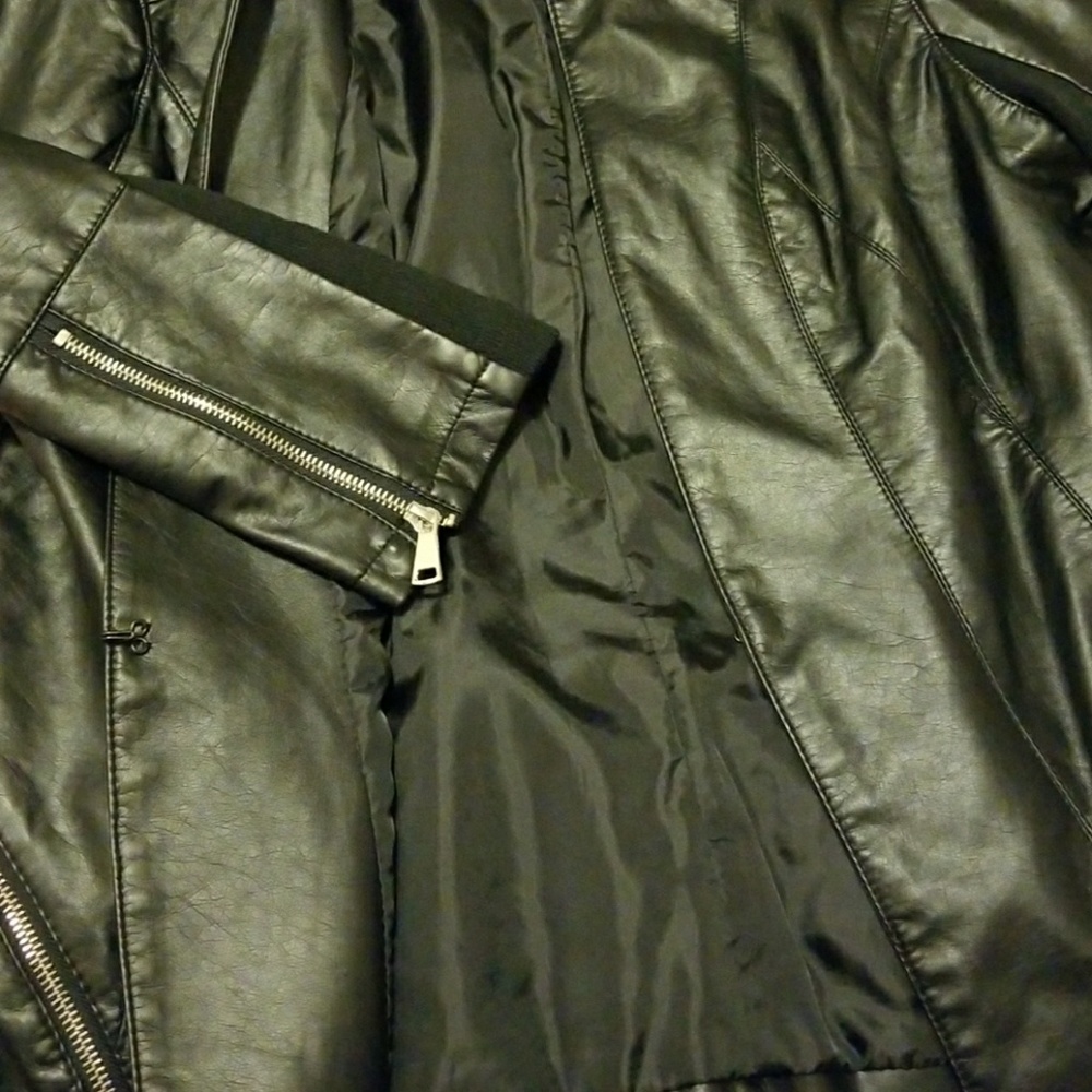 Mossimo Light Jacket - Picture 3 of 4